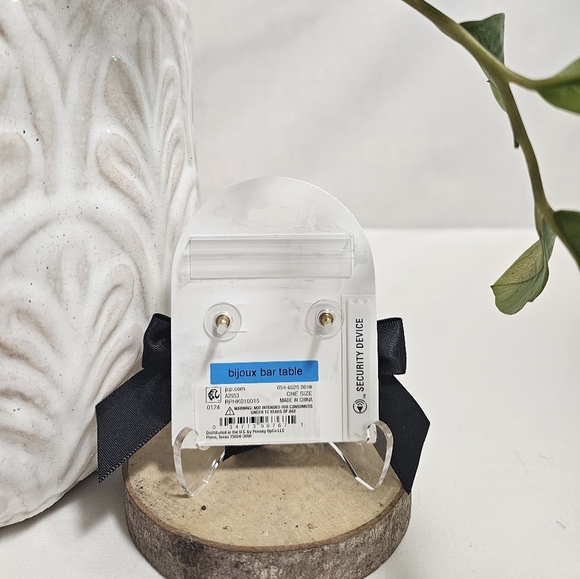 Bijoux Bar Earring Duo – Black Bow & Pearl Drop Statement Earrings NWT - Picture 3 of 5